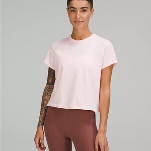 Lululemon classic fit tee